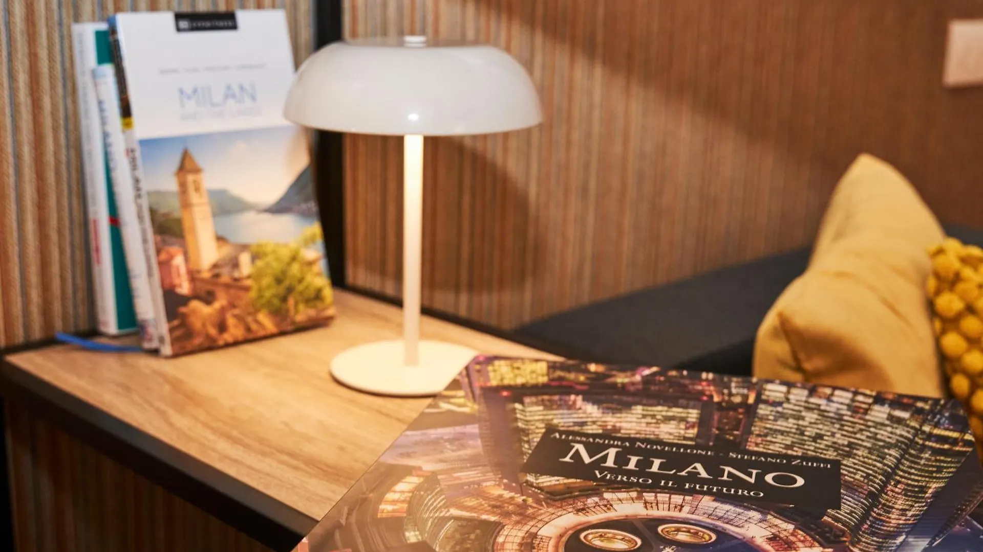 Milano Urban Flats Suite Sanzio 20 - Vicino A Duomo, Stadio E Fiera 0*, Milan