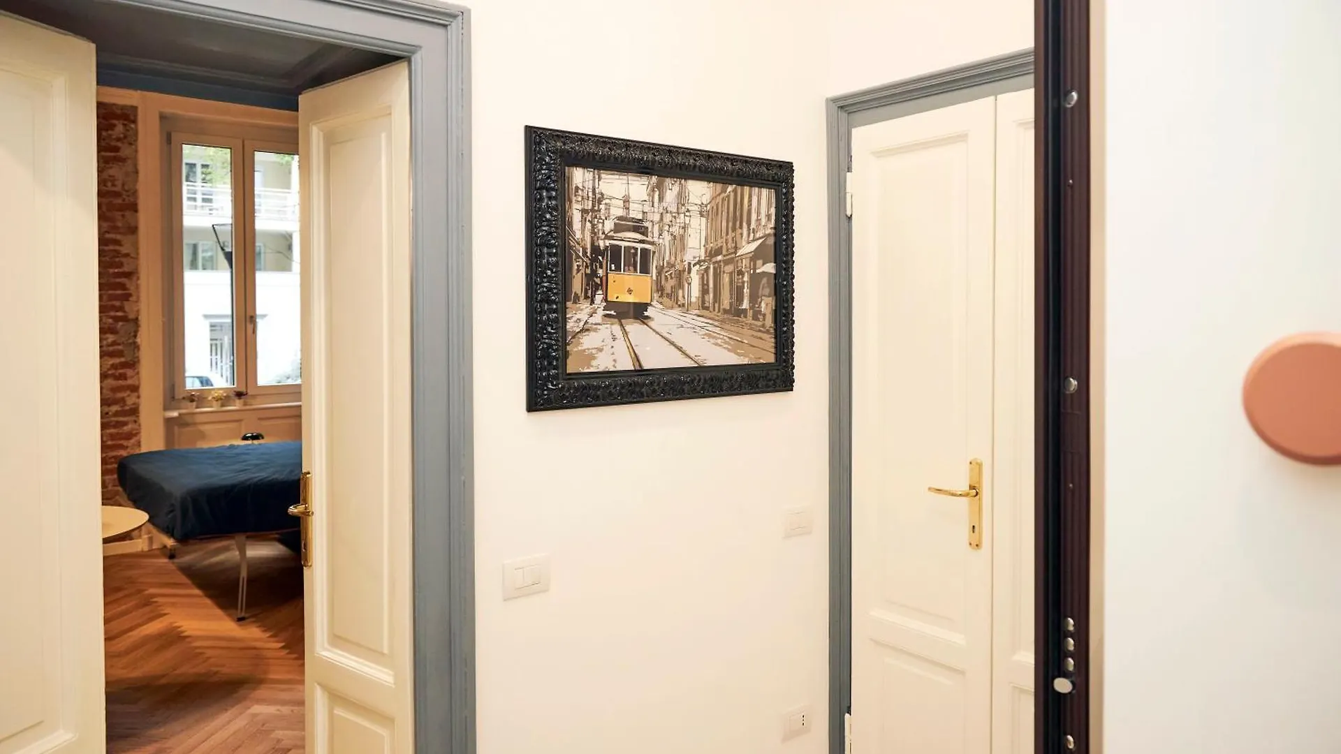 Apartment Milano Urban Flats Suite Sanzio 20 - Vicino A Duomo, Stadio E Fiera