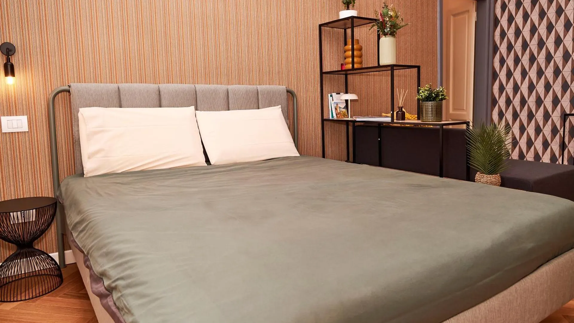 Milano Urban Flats Suite Sanzio 20 - Vicino A Duomo, Stadio E Fiera Milan